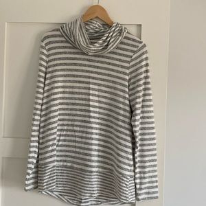 Peyton Primrose Turtleneck Sweater Medium